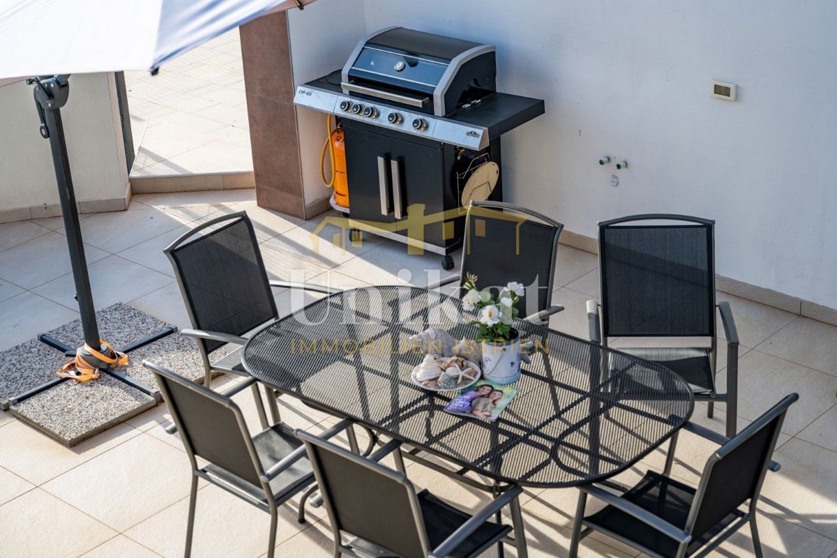 Casa di lusso con garage sotterraneo - 3 km dal mare